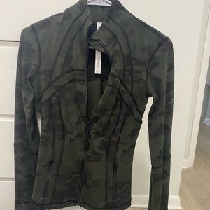 LULULEMON Camo Jacket. Size 4.